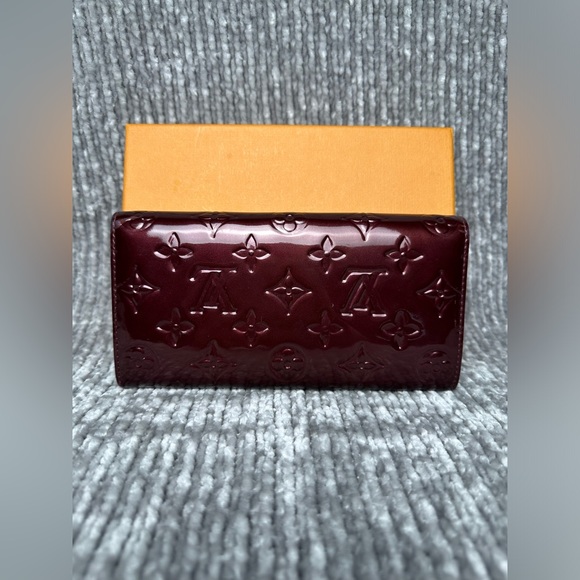 LOUIS VUITTON WALLET - MAROON CARD & CASH WALLET - Picture 5 of 12